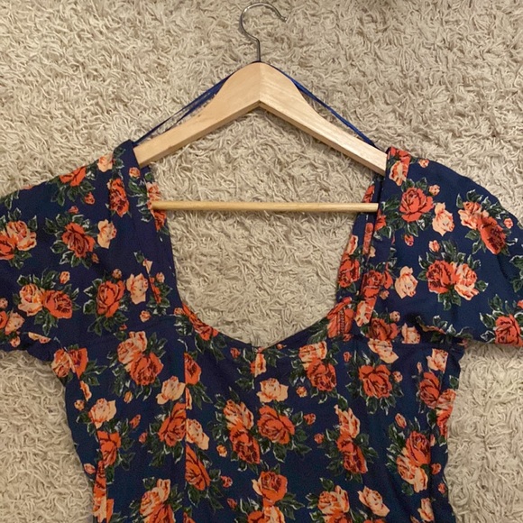 vintage floral dress - Picture 3 of 3